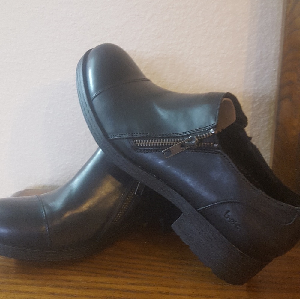 Brand new without box b.o.c. booties!